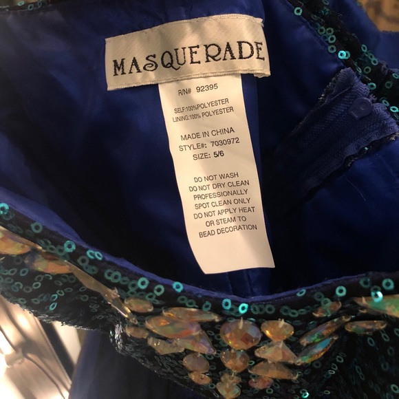 PROM DRESS SIZE 5/6 - Picture 4 of 6